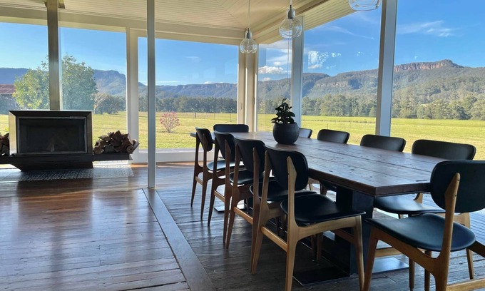 Barrengarry Maison | Nalya Kangaroo Valley - Stunning house & views