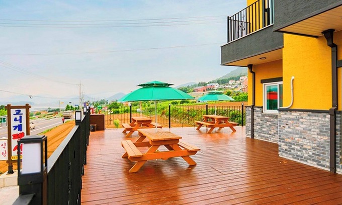 Tanghang-ri Maison | Namhae Gonige Pension