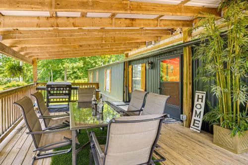 Nancy Maison | Nancy Cabin with Fire Pit Near Lake Cumberland!