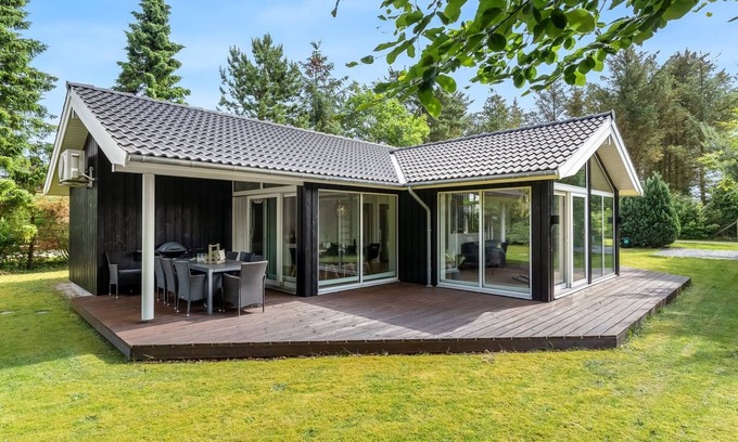 Haslevgarde Maison | "Nanni" - from the sea by Interhome