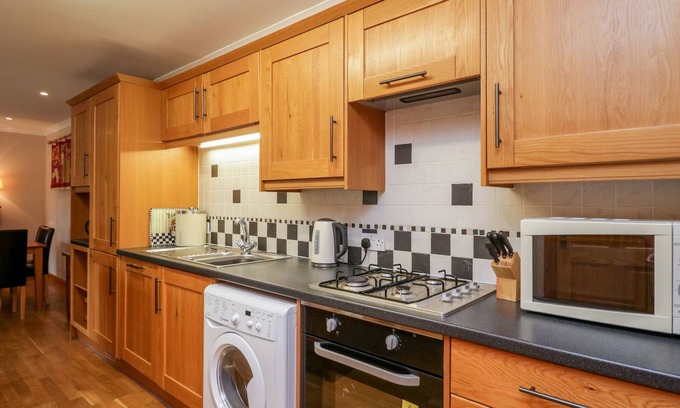 Kirriemuir Cottage | Nantusi Cottage