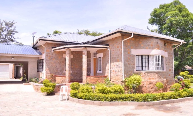 Bulawayo Maison | Napier Family-sized condo in Central Bulawayo