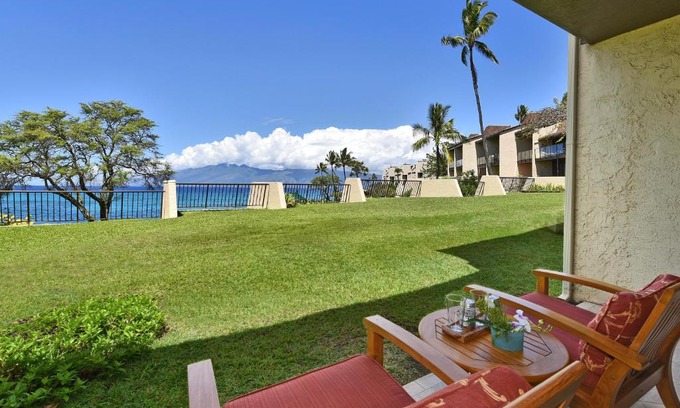 Napili Maison | Napili Point B44 · NP B44 Remodeled OceanFront Winter Getaway