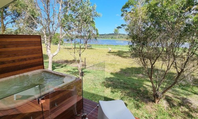 Kurwongbah Hôtel | Narangba Motel (formerly Brisbane North B&B and Winery)