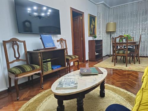 Las Campas y San Claudio Appartement | Naranjo de Bulnes 2 'El Folgar'