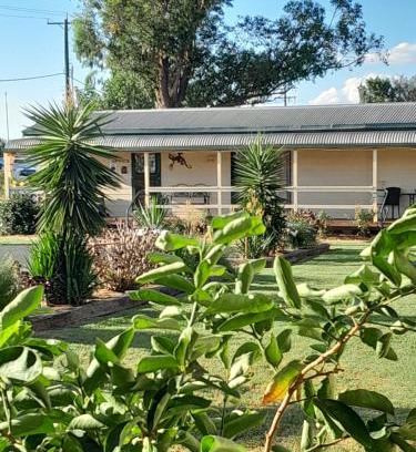 Narromine Hôtel | Narromine Aerodrome Tourist Park and Motel