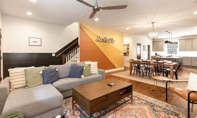 Historic Waverly Maison | Nashville Comfort-Mins to Broadway-12th S District