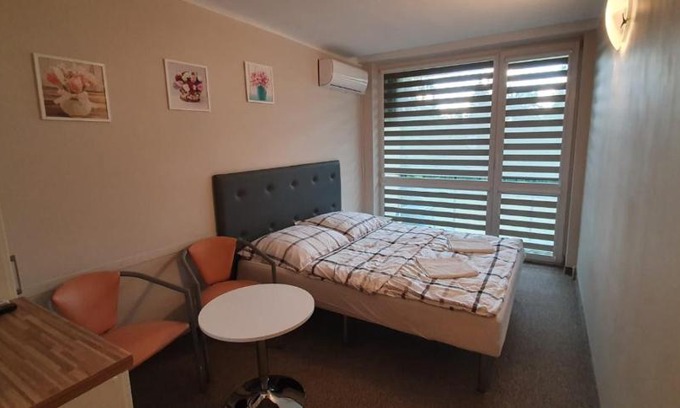 Okuninka Appartement | NASZE BIAŁE pokój 2 osobowy