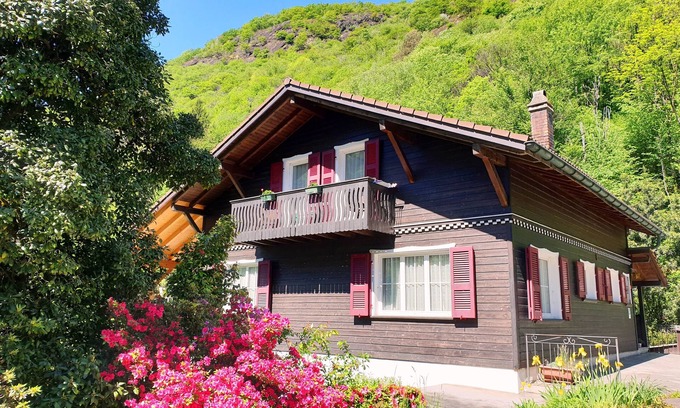 Grono Appartement | Natalya's attic - comfortable and cozy attic apartment