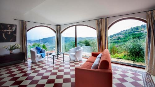 Castellabate Maison | Natursteinvilla mit Meerblick , 2km über dem Meer-Cilentissimo
