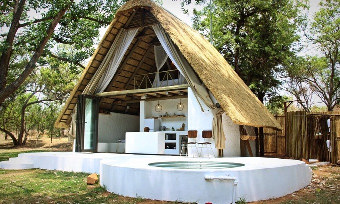 Mookgopong Maison | Natural Hot Spring bungalow in Limpopo