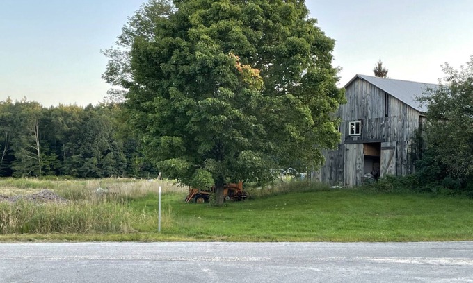 Andover Appartement | Nature Abounding- Central to 4 beautiful NH lakes!!