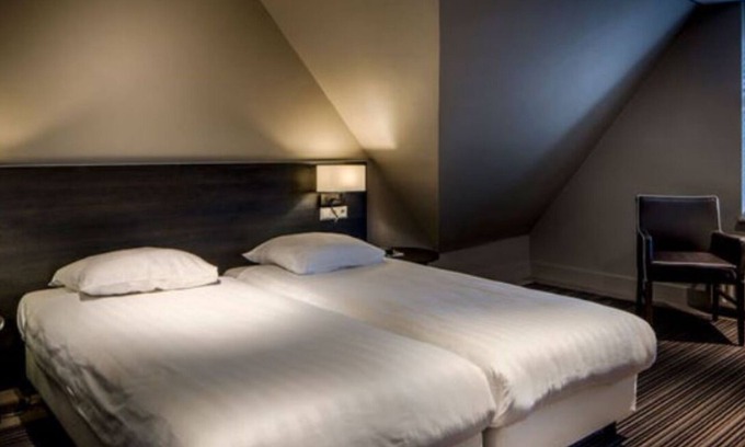 Oisterwijk Hôtel | Nature Getaway with Bikes, Terrace, Breakfast & Easy Access to Wooded Paths