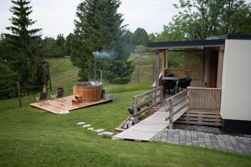 Dane Maison | Nature Getaway with Private Sauna, Wooden Soaking Hot Tub & Champagne Welcome