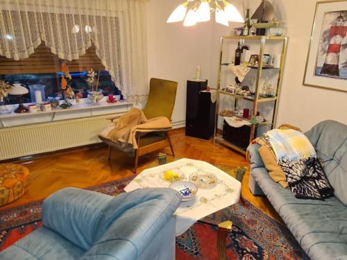 Mittenaar Appartement | Nature Park, 2 Double, 1 sofa for sleeping in 3 rooms, Kitchen, Bathroom