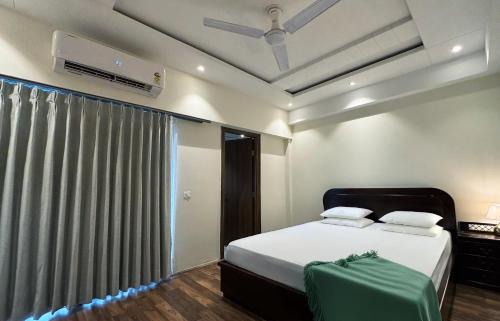 Bandhwari Maison | Nature-view Room in Peaceful 3BHK Apartment