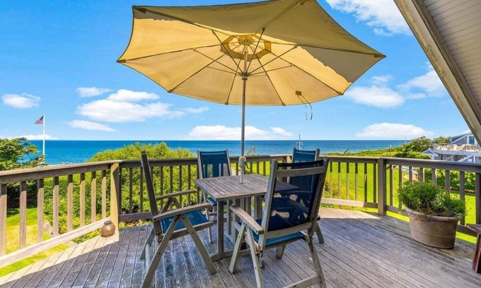East Orleans Maison | Nauset Garden: 043-ON Atlantic Ocean Views, Private Steps to Nauset Beach