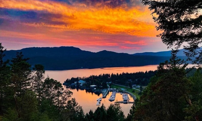 Rosario Maison | Nautical Cabin with Best view on Orcas Island