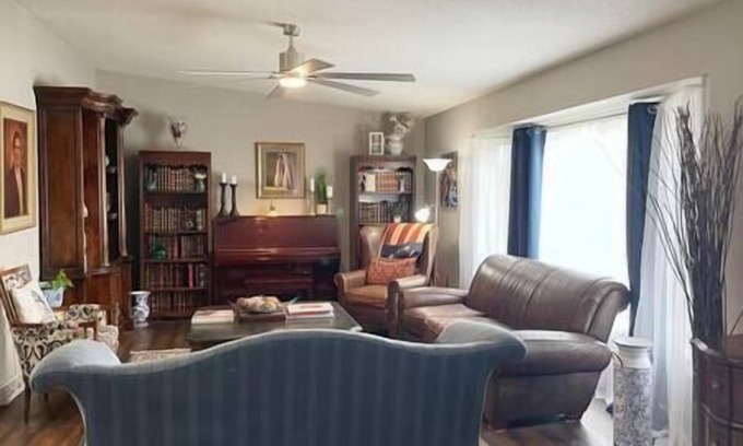 Nauvoo Maison | Nauvoo Family Reunion Retreat! 8/4 Sleeps 23!