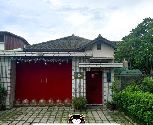 Zuoying District Maison | Naval bureaucracy