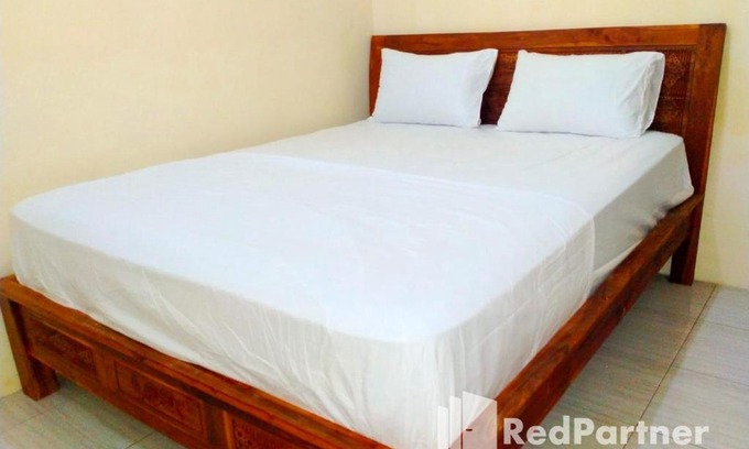 Batang Hôtel | Navisha Guest House Syariah near Exit Tol Batang RedPartner