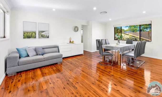 Baulkham Hills Maison | NBAU025 · Aircabin | Baulkham Hills | Comfy | 4 Beds House