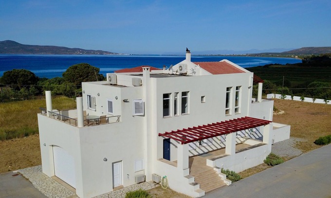 Neapoli Maison | Neapoli Beach Retreat - 4 bed, 4.5 bath Custom Home! Steps to the Sandy Beach!