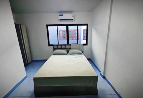 Minburi Maison | Near Bts Bangchan and Safari Townhouse one bedroom can cooking