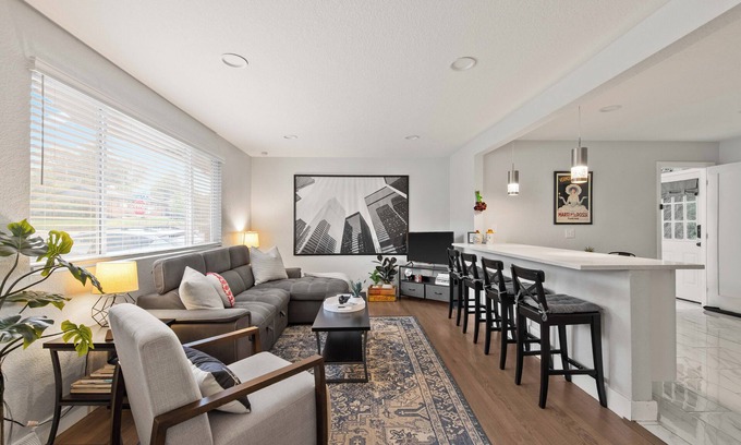 Lamar Heights Area Maison | Near Denver - Sunset Patio, Games & Yard - Gray St