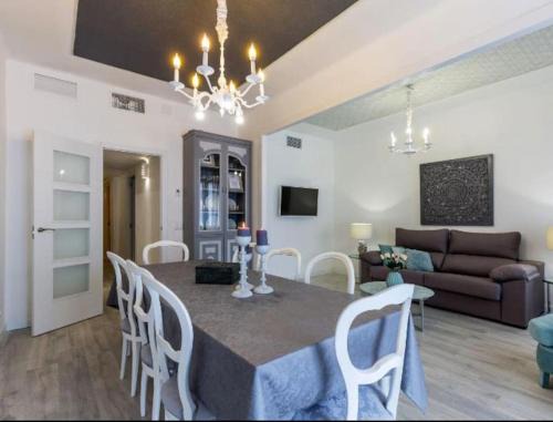La Maternitat i Sant Ramon Appartement | Near FCB STADIUM UP TO 8 One car free parking