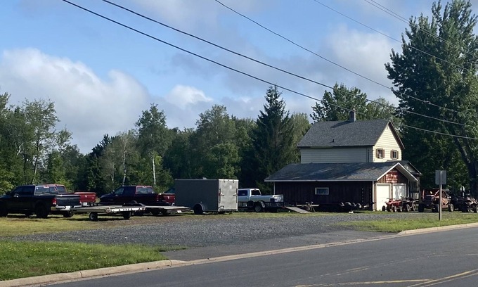 Hurley Maison | Near Hurley, On the Trail, Large Parking Area, Dog Friendly -The Cary Mine House