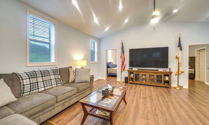 Deep Water Maison | Near Kanawha River: Unique Renovated Home w/ Yard!