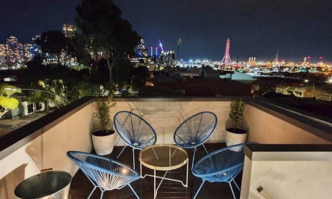 West Melbourne Maison | Near new 3 bedroom residence