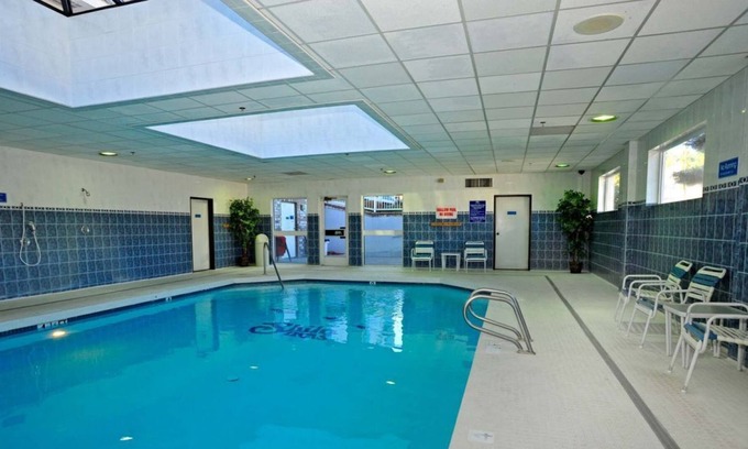 Altamont Maison | Near Outdoor Attractions, Modern Unit, Pool and Hot Tub