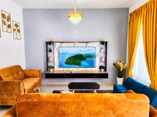 Masai Maison | Near Permas - Idyllic Home "4BR4B" 14 pax by Cowidea