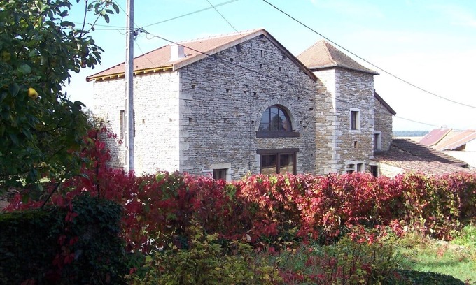 Chissey-les-Macon Maison | ProcheTaizé 4Kms-Maison de caractère en pierre de taille-8Couchages