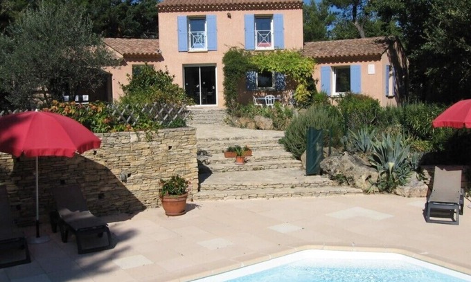 Faucon Villa | Près de Vaison la Romaine villa piscine chauffée 4* vue sur mont Ventoux
