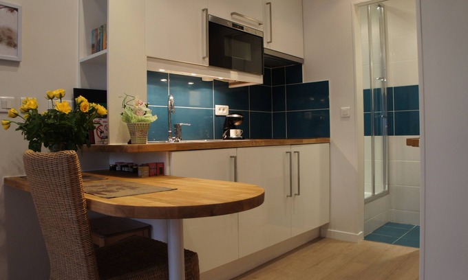 Le Chesnay Appartement | Proximité Versailles, 500 m parc château, 50 m Centre Commercial Parly 2