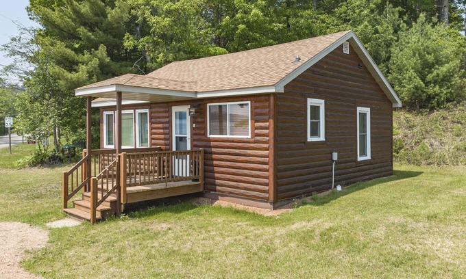Three Lakes Cabine | Neat and Clean Cottage on Virgin Lake... Pier Included!