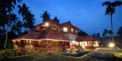 Irinjalakuda Hôtel | Neelambari Ecotoursm