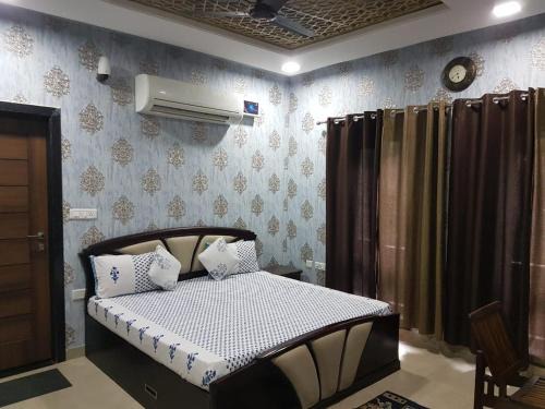 Bani Park Maison | Neetu's Home Stay