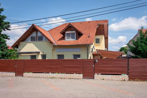 Godollo Maison | Nefelejcs Vendégház