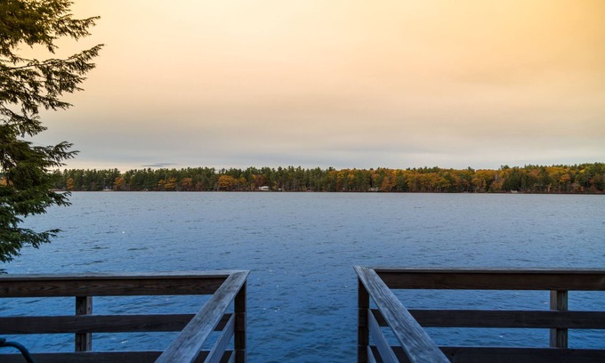 Wolfeboro Cottage | Nellie's View - Un chalet au bord de l'eau