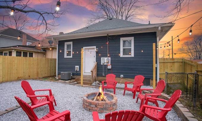 McFerrin Park Appartement | Neon Nashville! 5 min to Broadway Walk 2 dining!