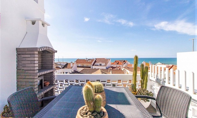 Ericeira Hôtel | Nesha Flats Ericeira