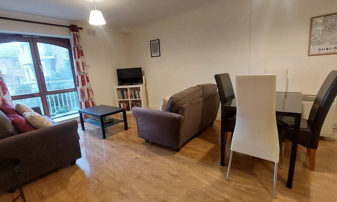 The Liberties Appartement | Nestled Away 2BD - 500Mtrs to Guinness Storehouse
