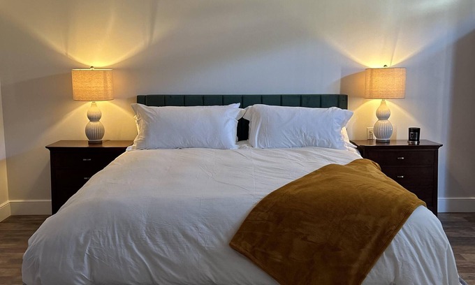 Union Appartement | Nestled Inn in the cute little town of Union WV