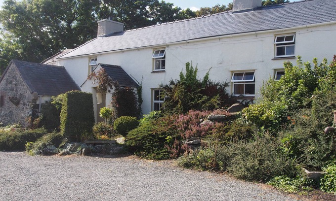 Llanerchymedd Cottage | Niché dans un coin tranquille d'Anglesey - magnifique chalet traditionnelle galloise.