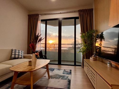 Tanjung Kling Appartement | Netflix-Seaview-SunsetView-PuteriBeach-Mutiara Beach Resort Melaka