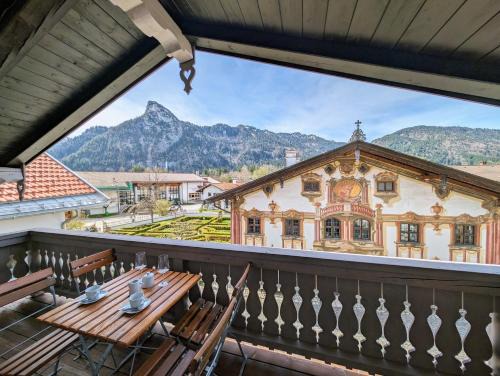 Oberammergau Appartement | Neu! Moderner bayrischer Flair vor Pilatushaus